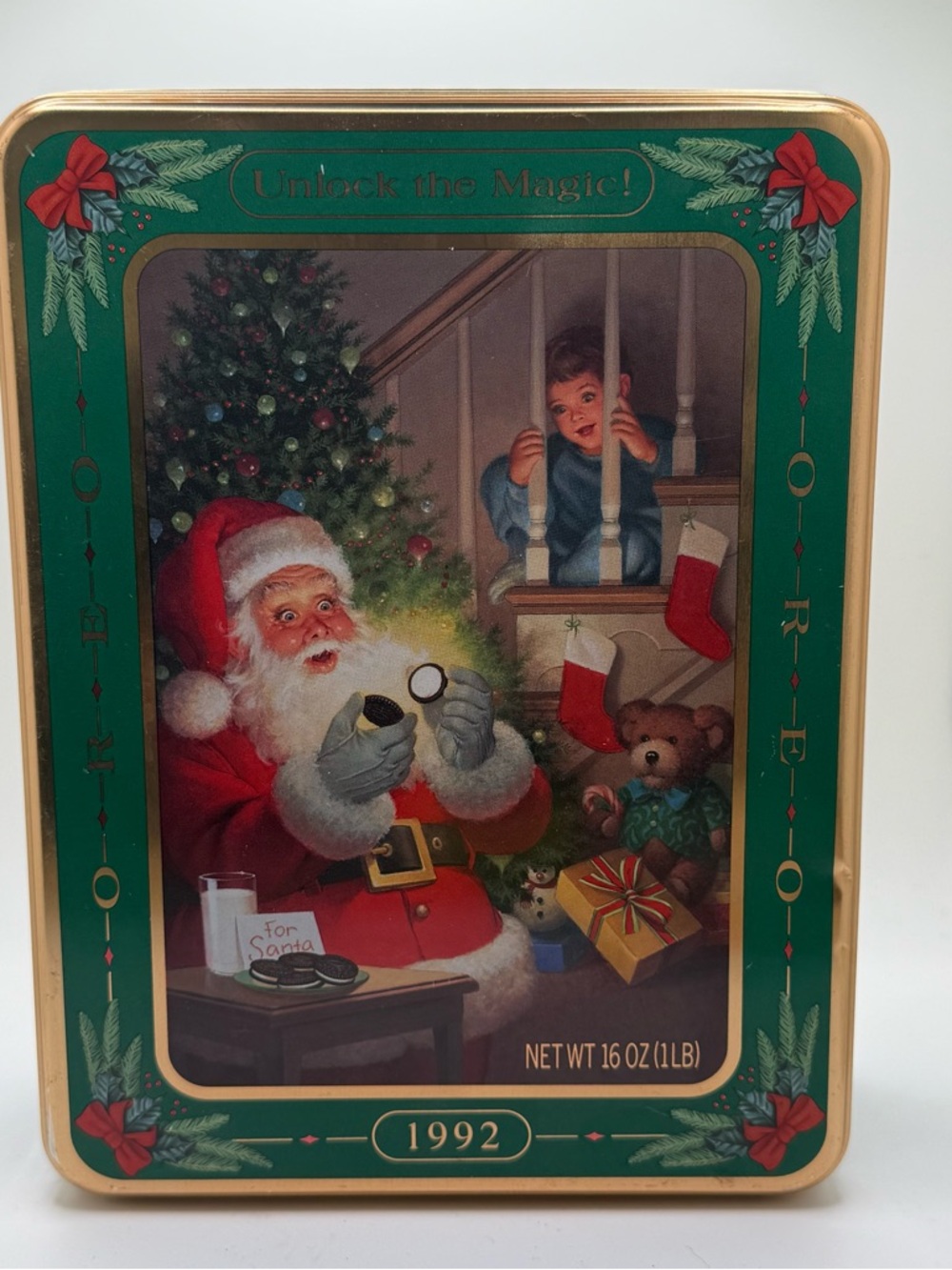 Vintage 1992 Holiday Tin with Santa Scene Oreo